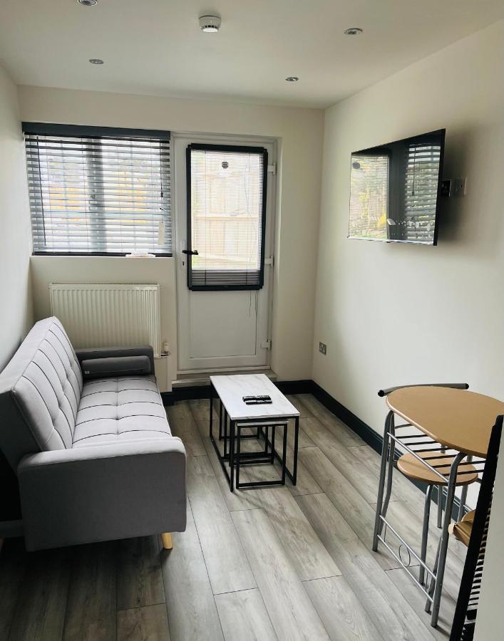 Green Lantern, Private En-Suite Double Bedroom Aveley Exterior foto